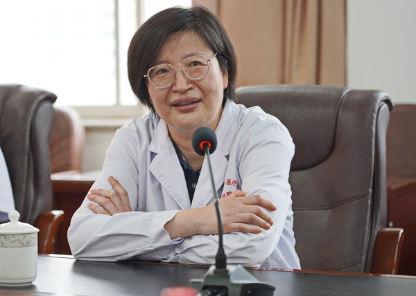 西宁市第一人民医院柔性引进国内知名运动医学专家闫辉