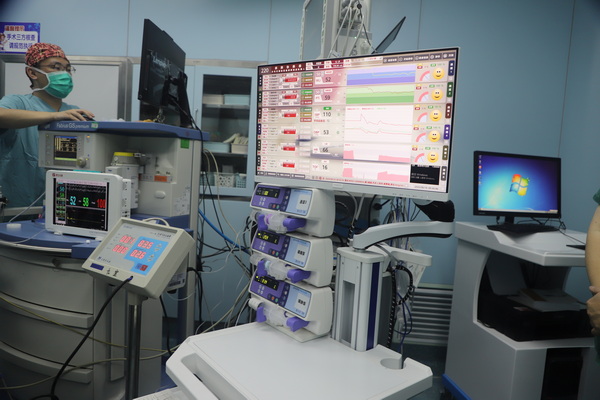 静脉麻醉机器人落户西宁市第一人民医院并完成青海省首例机器人麻醉手术